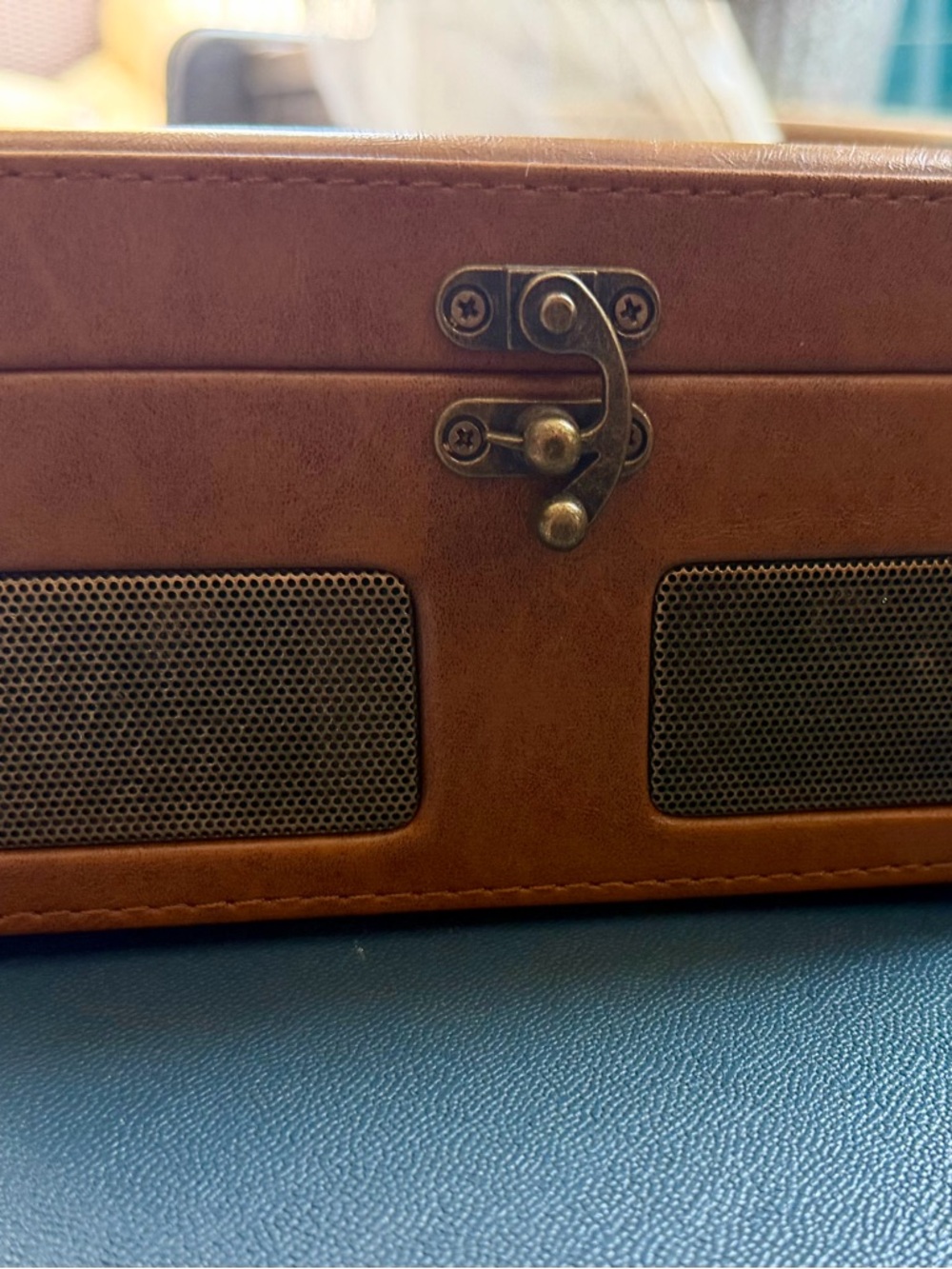 Vintage-Style Portable CD Turntable Player in Brown - Portable Audio & Video - Picture 6 of 8